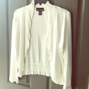 Isabella Rodriguez blazer cream size Large